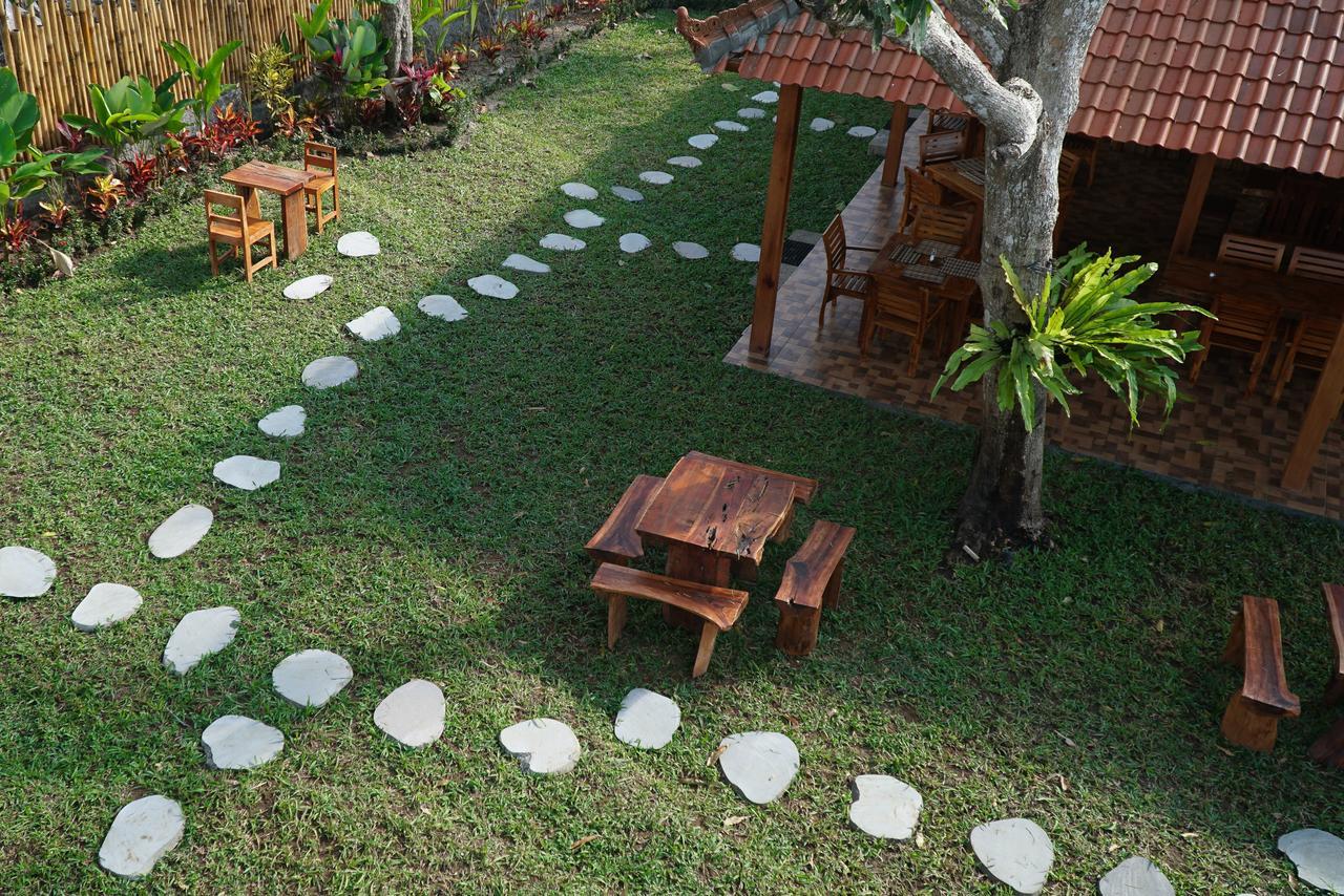 Seno Guesthouse & Cafe Uluwatu Exteriér fotografie