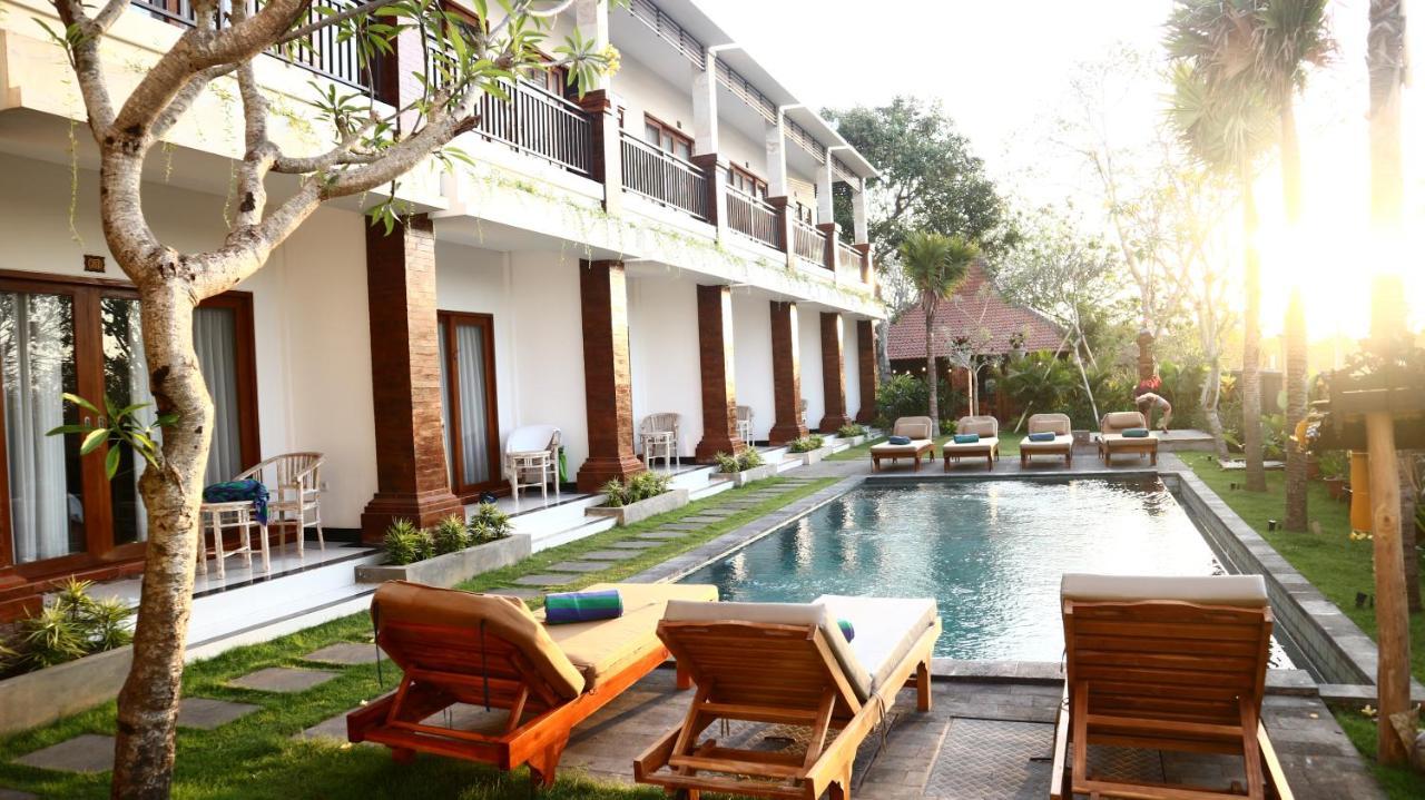 Seno Guesthouse & Cafe Uluwatu Exteriér fotografie